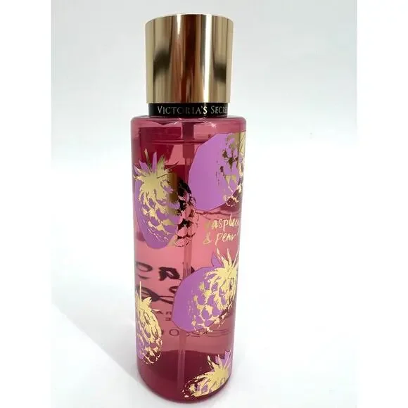 Victoria's Secret Splash of Berry Fragrance Body Mist 250 ml/ 8.4 fl oz - Picture 2 of 4